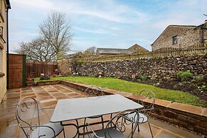 Host and Stay 36 Hardy Meadows