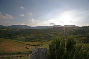 Casale Vecchio Abruzzo Countryside Spacious and Authentic Private Vill