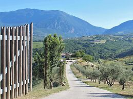 Casale Vecchio Abruzzo Countryside Spacious and Authentic Private Vill
