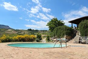 Casale Vecchio Abruzzo Countryside Spacious and Authentic Private Vill