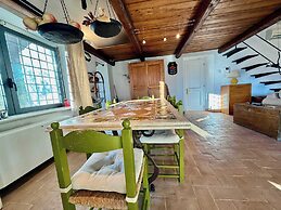 Casale Vecchio Abruzzo Countryside Spacious and Authentic Private Vill