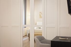 Rental in Rome Navona Modern Apartment