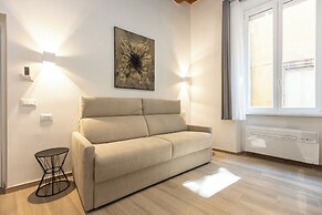 Rental in Rome Navona Modern Apartment