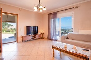Villa Tzintzola in Kato Garouna