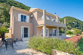 Villa Tzintzola in Kato Garouna