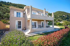 Villa Tzintzola in Kato Garouna