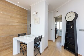 Rental in Rome Pyramid View Apartment