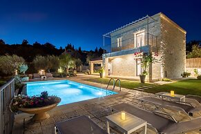 Mateo Stone Villa in Kato Korakiana