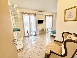 New Naxian Holidays
