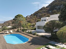 Voulisma Hills