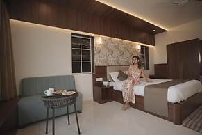High Five Hotels