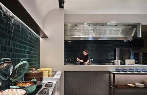 AMIX Hotel