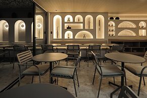 Arka Hotel