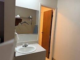 Sagebrush Inn