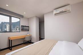 Sanya Guanhailou Hotel