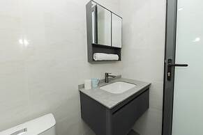 Collection O West Lake Apartment