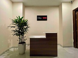 Collection O West Lake Apartment