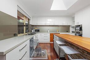 Home Hearth A Sepal Stay