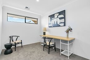 Bloom Brick A Sepal Stay