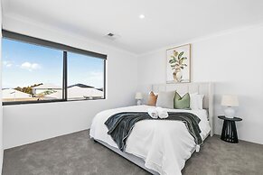 Bloom Brick A Sepal Stay