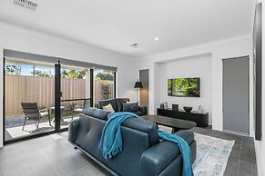 Bloom Brick A Sepal Stay