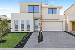 Bloom Brick A Sepal Stay