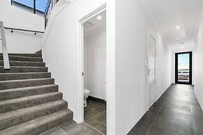 Bloom Brick A Sepal Stay