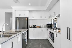 Bloom Brick A Sepal Stay