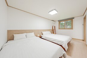 Gapyeong Stay Cozymung Private Poolvilla