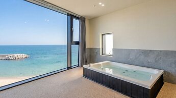 Sokcho W Spa Poolvilla