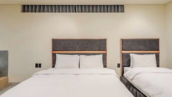 Sokcho W Spa Poolvilla