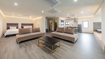 Sokcho W Spa Poolvilla