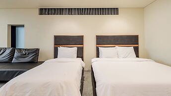 Sokcho W Spa Poolvilla