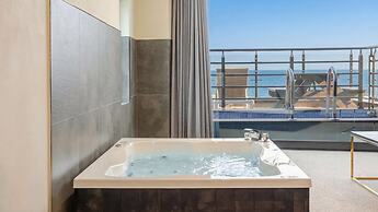 Sokcho W Spa Poolvilla