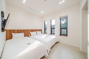 Buan Ocean Village 104 Pool Villa