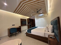 Amritara Chakra River Resort