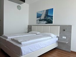 WIND HOTEL