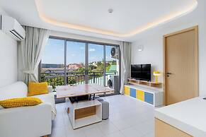 2BR Close to Beach  Pool Views C256