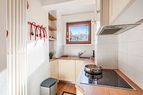 Charming Apartment Close to Cableway