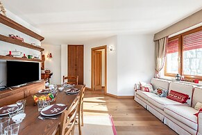 Charming Apartment Close to Cableway