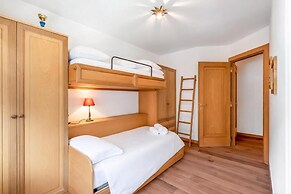 Charming Apartment Close to Cableway