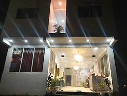 Shri Dham Hotel And Resort