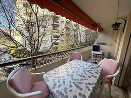 Central Studio in Cannes Near The Martinez- 2351