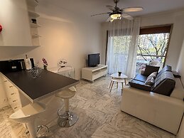 Central Studio in Cannes Near The Martinez- 2351