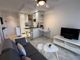 Central Studio in Cannes Near The Martinez- 2351