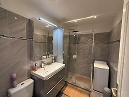 Central Studio in Cannes Near The Martinez- 2351