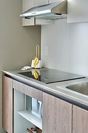 Seis Residences