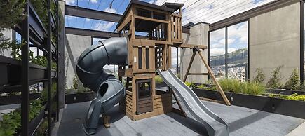 Seis Residences