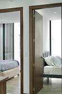 Seis Residences