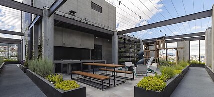 Seis Residences